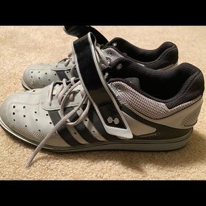 Adidas Size 11 Weightlifting Shoes